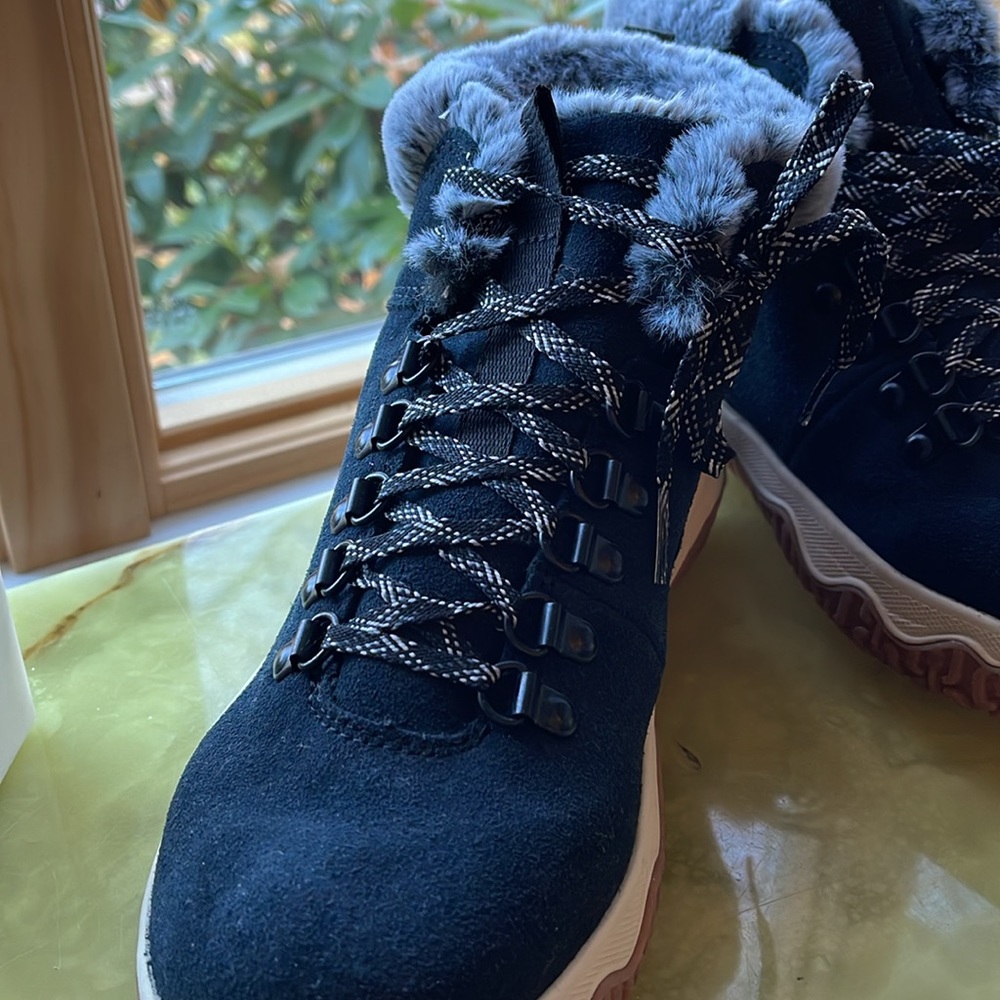 NWT LL Bean Snow Sneakers Women Sz 8.5 new without tags - Picture 7 of 10
